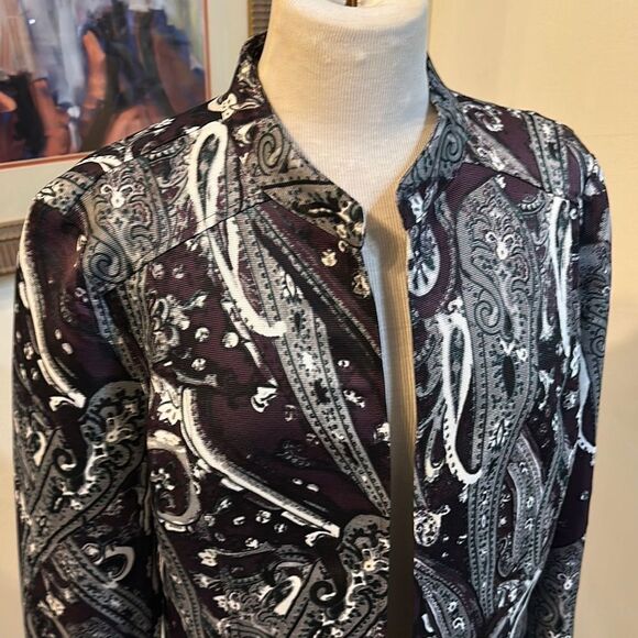 Chico's Burgundy/Black/White Paisley Pattern Jacket Size 2-Large - Picture 3 of 10